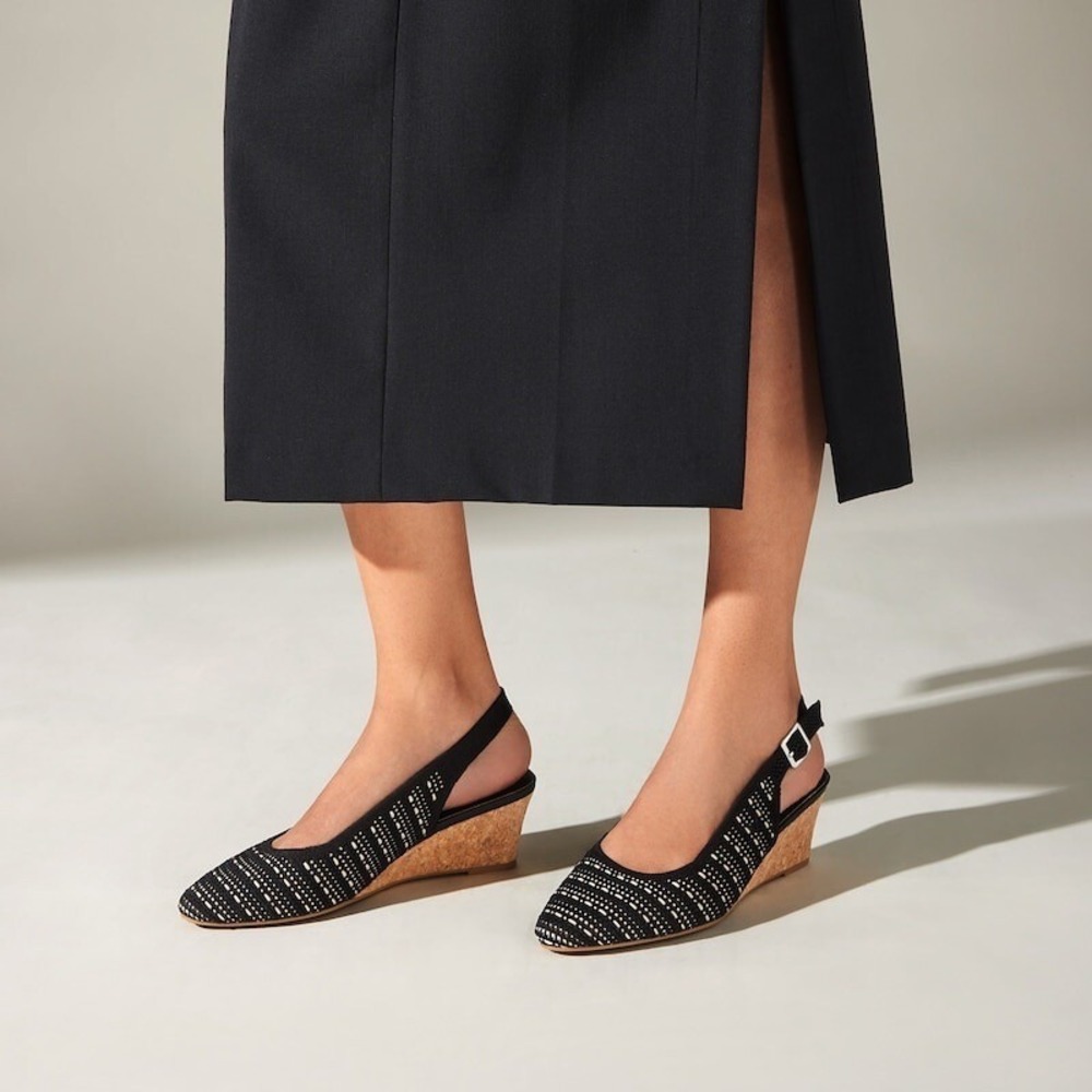 Vivaia Wedge Slingback Knit Pointed Toe Comfortable Shoes Black Size 9.5 EUR‎ 41